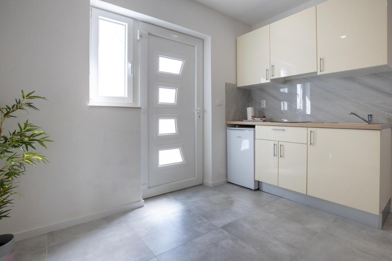 Apartmani Tomas Tučepi Εξωτερικό φωτογραφία