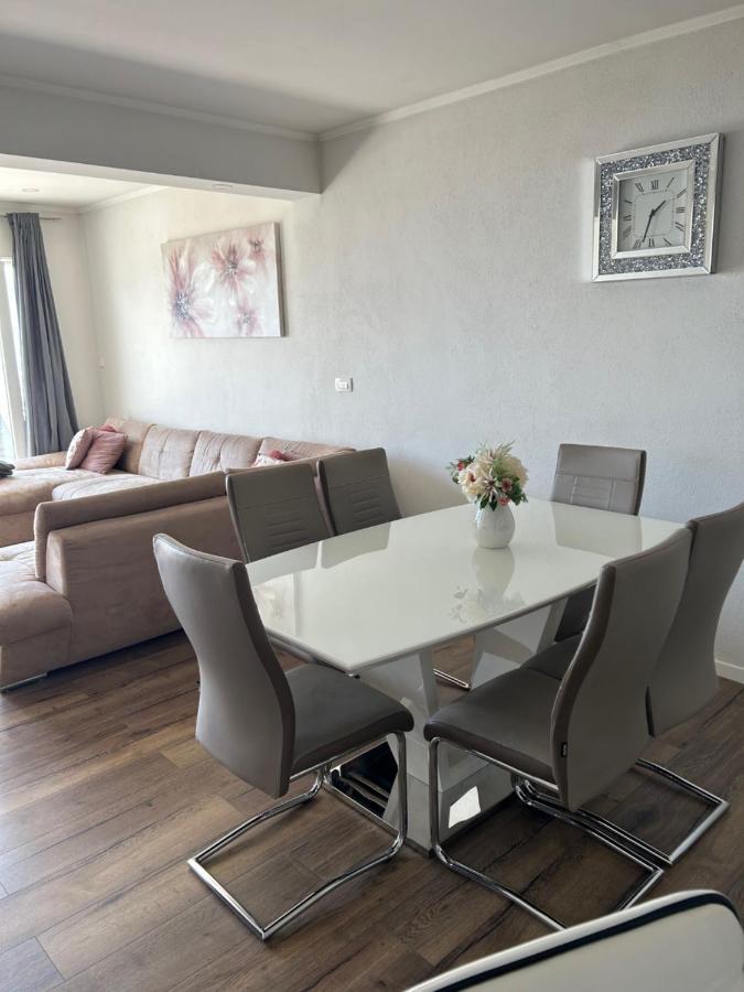 Apartmani Tomas Tučepi Εξωτερικό φωτογραφία