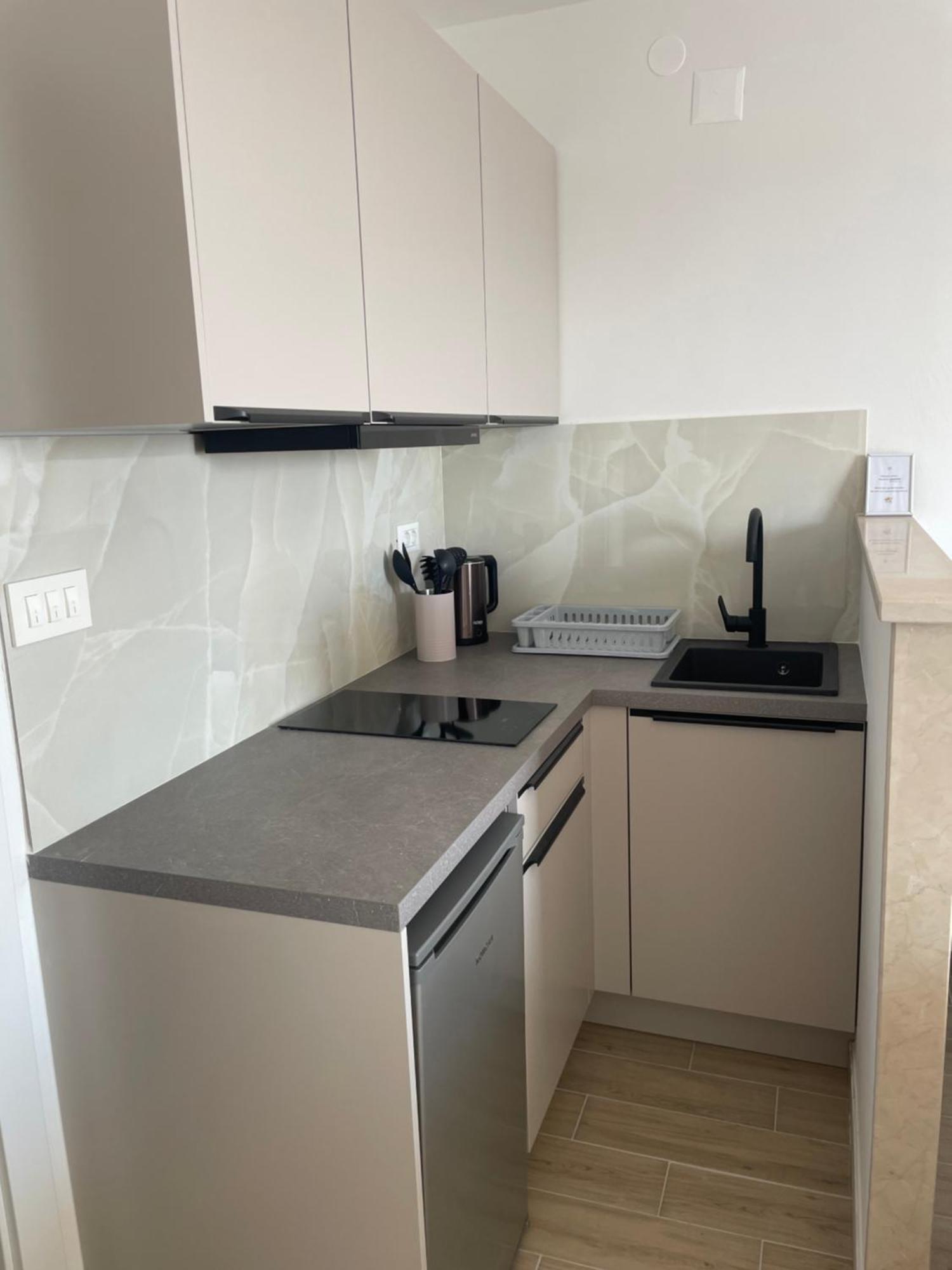 Apartmani Tomas Tučepi Εξωτερικό φωτογραφία