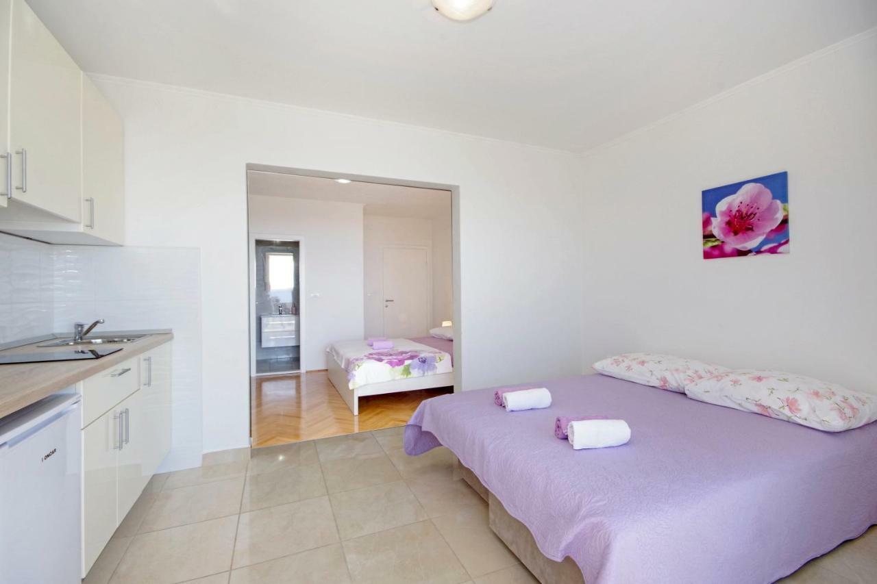 Apartmani Tomas Tučepi Εξωτερικό φωτογραφία