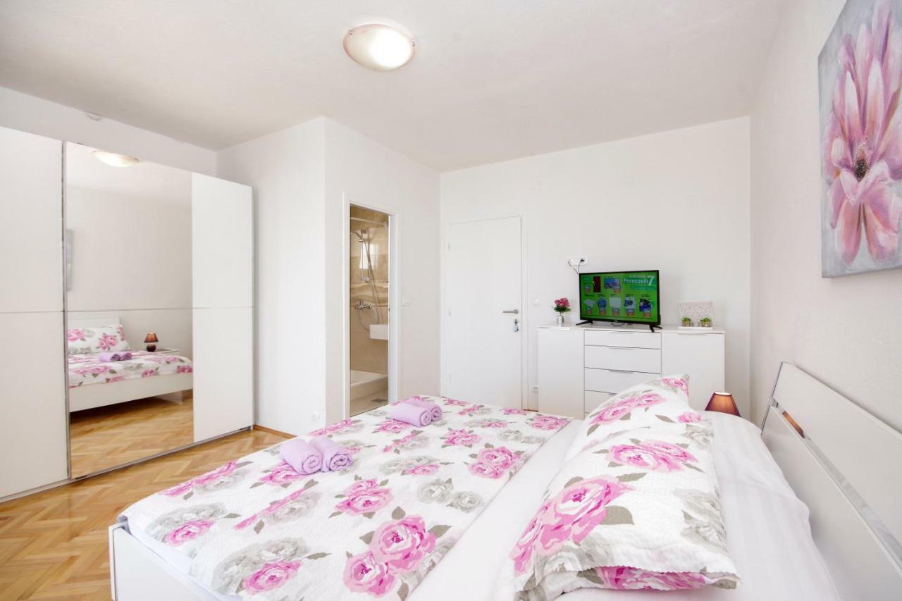 Apartmani Tomas Tučepi Εξωτερικό φωτογραφία