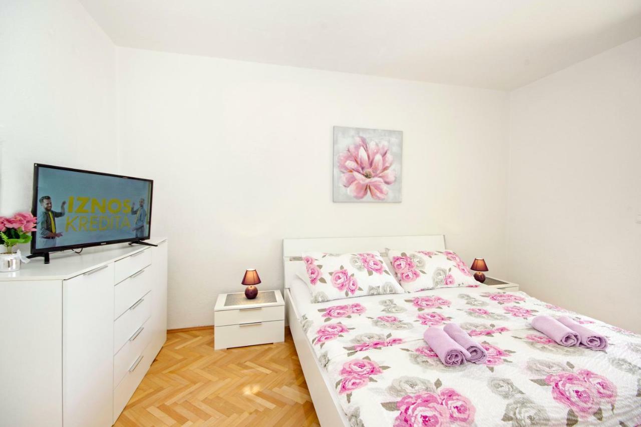 Apartmani Tomas Tučepi Εξωτερικό φωτογραφία