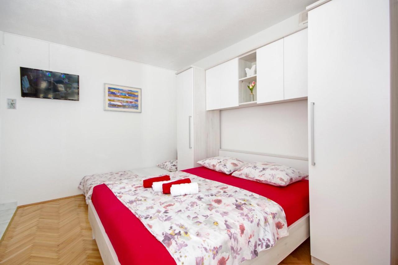 Apartmani Tomas Tučepi Εξωτερικό φωτογραφία