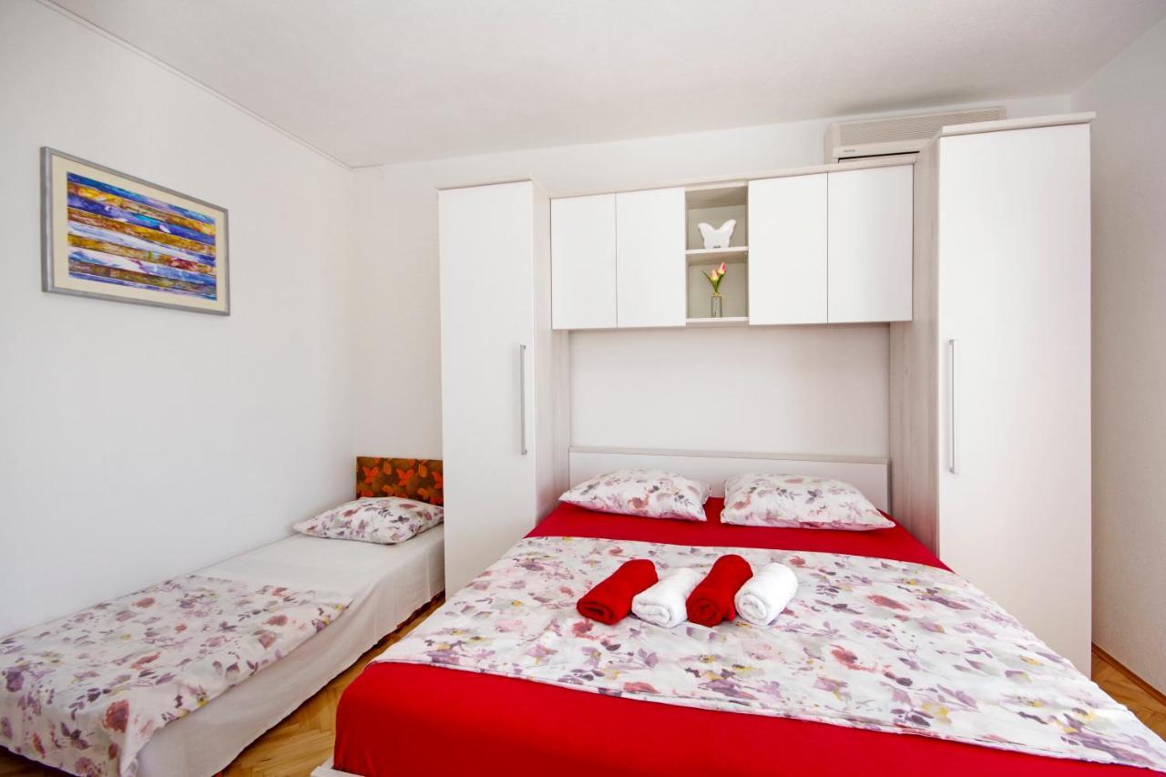 Apartmani Tomas Tučepi Εξωτερικό φωτογραφία